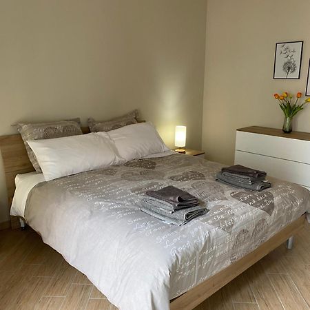 A Casa Di Katia Lägenhet Collegno Exteriör bild